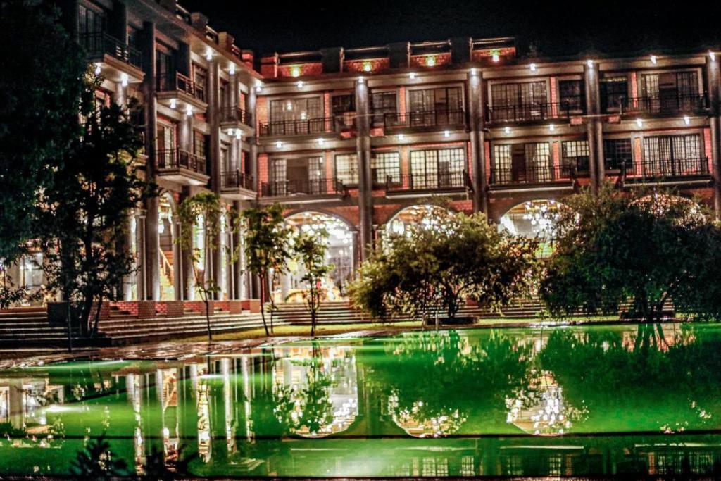 Covanro Sigiriya - Brand New Luxury Hotel 외부 사진