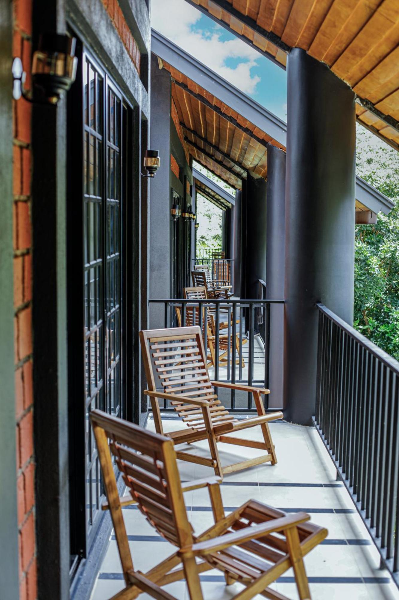 Covanro Sigiriya - Brand New Luxury Hotel 외부 사진